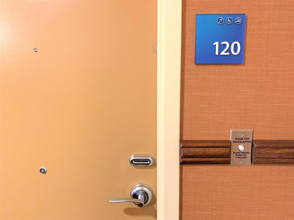 Holiday Inn Express Fresno Northwest - Herndon By Ihg Exteriér fotografie