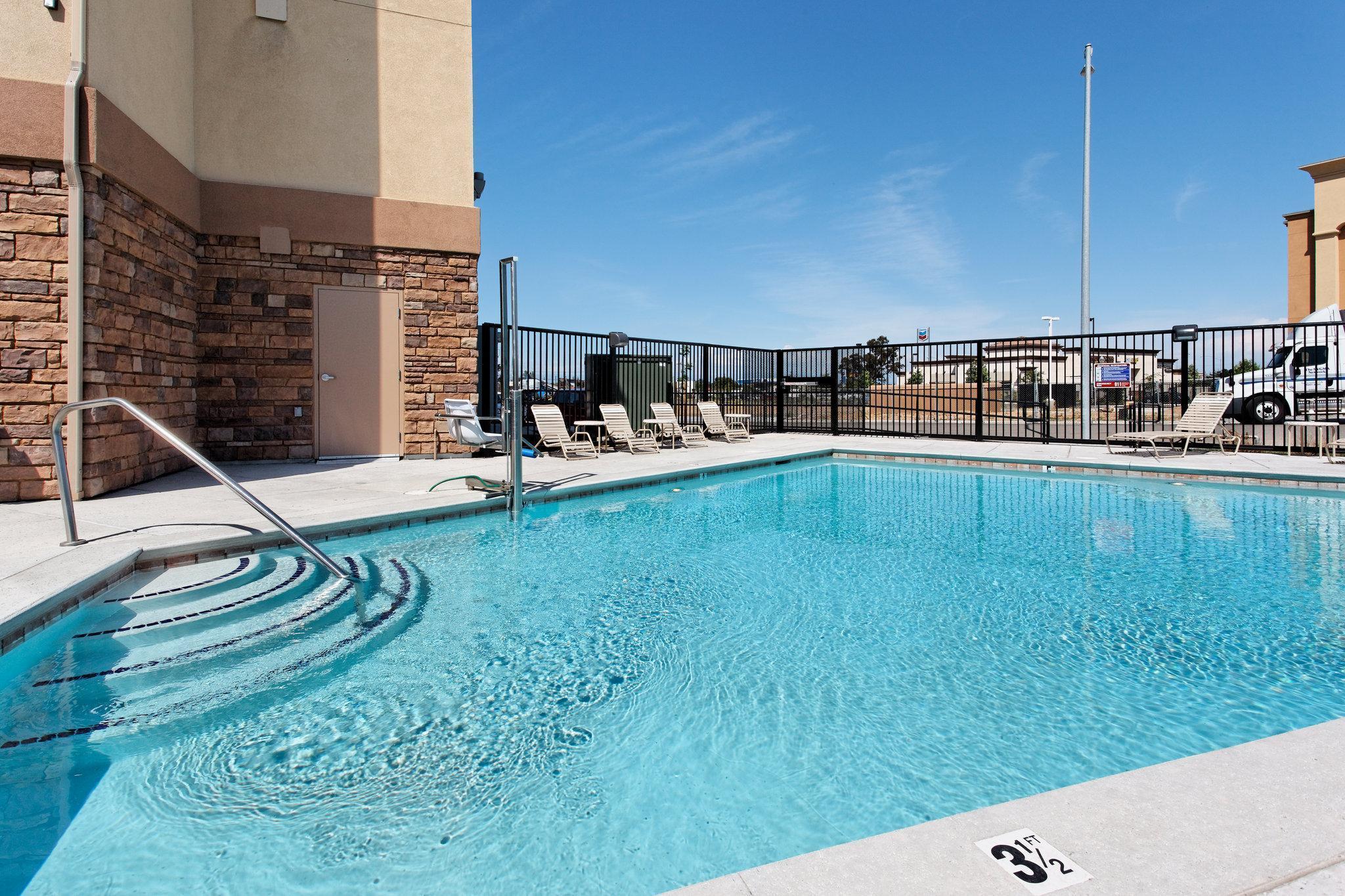 Holiday Inn Express Fresno Northwest - Herndon By Ihg Exteriér fotografie