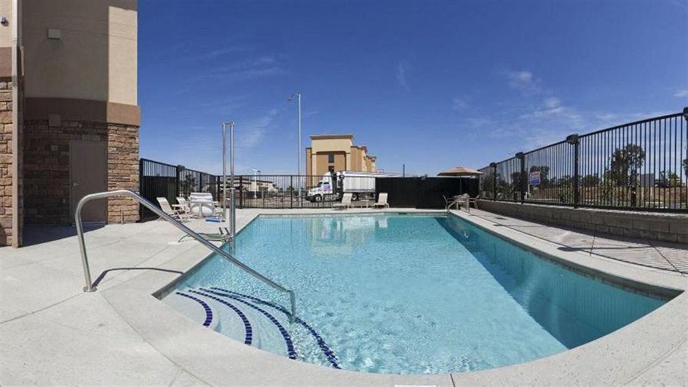 Holiday Inn Express Fresno Northwest - Herndon By Ihg Exteriér fotografie